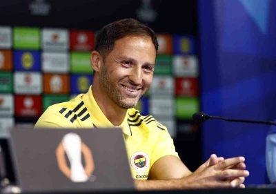 Domenico Tedesco: &quot;Cesur ve dominant oynamamız gerekiyor&quot;
