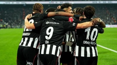 D&ouml;rt d&ouml;rtl&uuml;k Kartal: Beşiktaş taraftarı &ouml;n&uuml;nde G&ouml;ztepe'ye gol yağdırdı