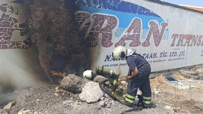 D&ouml;rtyol&rsquo;da iş yerinde &ccedil;ıkan yangın kontrol altına alındı
