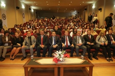 DPÜ’de ’Eski Türkçenin Türk Dili Tarihindeki Yeri ve Önemi’ etkinliği
