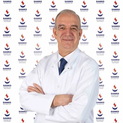 Dr. Elbeyli: "Kanser hastalığı yaşam kayıplarının nedenleri arasında &ouml;nemli yer tutmaktadır"
