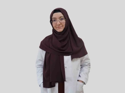 Dr. &Ouml;ğr. &Uuml;yesi K&uuml;bra Aksoy hasta kabul&uuml;ne başladı
