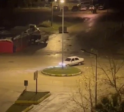 Drift atan otomobil s&uuml;r&uuml;c&uuml;s&uuml; tepkilere neden oldu
