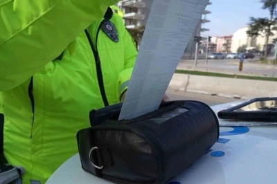 Dronlu denetimde 11 motosiklet s&uuml;r&uuml;c&uuml;s&uuml;ne 60 bin lira ceza
