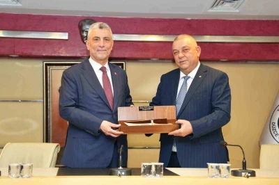 DTSO Başkanı Bıyık&rsquo;ın ihracat akademisine bakandan destek
