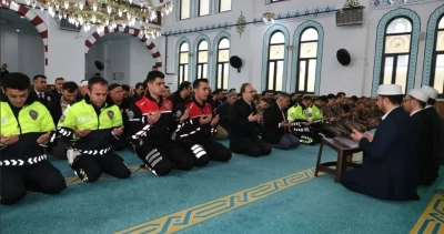 Dualar Şehitler İ&ccedil;in Y&uuml;kseldi