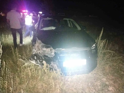 Düğün konvoyundaki kaza ucuz atlatıldı
