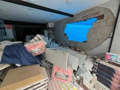 D&uuml;kkanı yıkılan esnafa &rsquo;brandalı&rsquo; &ccedil;&ouml;z&uuml;m
