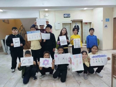 Dünya İnsan Hakları Günü’nde öğrencilerden farkındalık etkinliği
