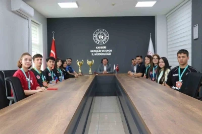 D&uuml;nya Kupası&rsquo;ndan Kayseri&rsquo;ye madalya yağmuru
