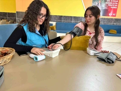 D&uuml;nya Sağlık G&uuml;n&uuml;&rsquo;nde D&uuml;zce&rsquo;de &ouml;rnek etkinlik
