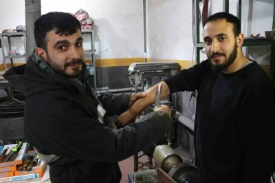 D&uuml;nyaca &uuml;nl&uuml; Sivas bı&ccedil;ağının keskinliğini kol kıllarında test etti
