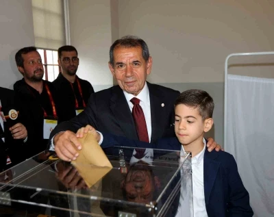 Dursun &Ouml;zbek oyunu kullandı

