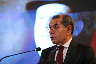 Dursun Özbek: &quot;Bu anı defteri çok kıymetli&quot;
