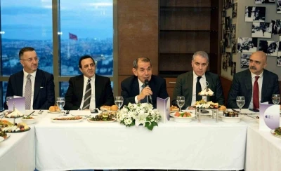 Dursun &Ouml;zbek: "Hayalim Galatasaray&rsquo;ı, Avrupa&rsquo;nın 5 b&uuml;y&uuml;k kul&uuml;b&uuml;nden biri yapmak"
