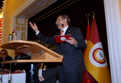 Dursun &Ouml;zbek: "Hi&ccedil; durmadan &ccedil;alışacağız"
