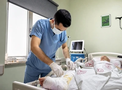 D&uuml;şme sonrası gittiği hastanede nadir g&ouml;r&uuml;len &ouml;l&uuml;mc&uuml;l hastalığa yakalandığını &ouml;ğrendi
