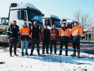 D&uuml;zce Belediyesi yolları a&ccedil;ık tuttu ulaşım sekteye uğramadı

