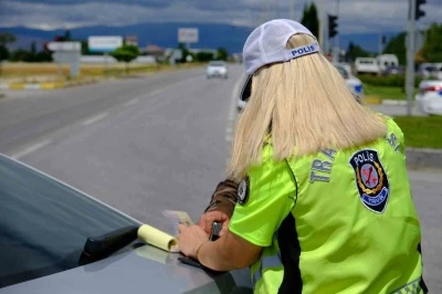 D&uuml;zce&rsquo;de 154 ara&ccedil; trafikten men edildi
