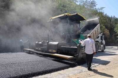 Düzce’de 2 köy arası sıcak asfalta kavuştu
