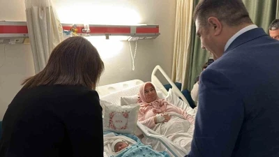 D&uuml;zce&rsquo;de 2025 yılının son bebeği ve yeni yılın ilk bebeği aileleri heyecanlandırdı
