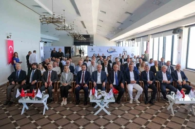 D&uuml;zce&rsquo;de 7 ilin oda ve borsa başkanları ile turizm istişaresi
