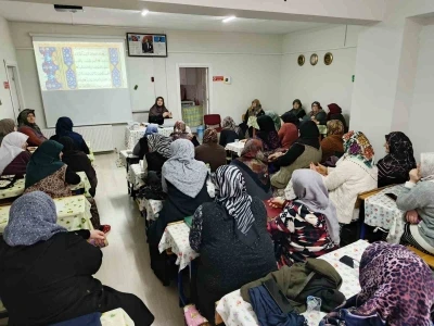 D&uuml;zce&rsquo;de kadınlara &ouml;zel sohbet
