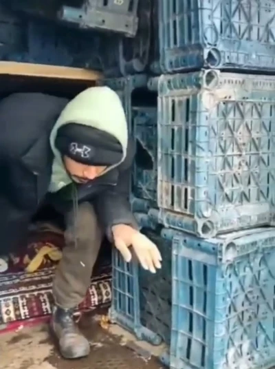 D&uuml;zce&rsquo;de kamyon kasasında 14 d&uuml;zensiz g&ouml;&ccedil;men yakalandı
