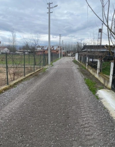 D&uuml;zce&rsquo;de k&ouml;y yollarında iyileştirmeler s&uuml;r&uuml;yor
