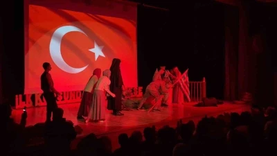 D&uuml;zce&rsquo;de şehitleri anma programı duygulandırdı
