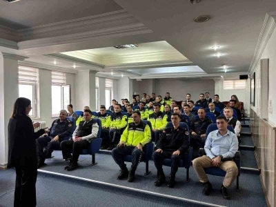 D&uuml;zce İl Jandarma Komutanlığında "etkili iletişim" semineri
