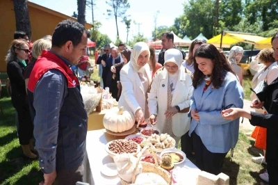 D&uuml;zce&rsquo;nin yerel lezzetleri kırsal kalkınma i&ccedil;in buluştu
