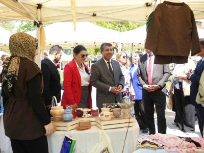 D&uuml;zce &uuml;retiyor, emek kazanıyor
