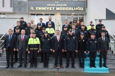 D&uuml;zce Valisi Aslan&rsquo;dan veda ziyaretleri
