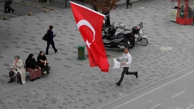 Düzceliler Türk bayrağını yere düşürmedi
