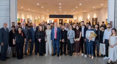 EBY&Uuml;&rsquo;de mezuniyet sergisi sanatseverlerle buluştu
