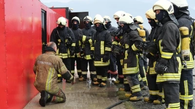 EBYÜ Üzümlü MYO öğrencilerine uygulamalı temel itfaiyecilik eğitimi
