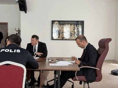 Eceabat&rsquo;ta yangın riskinin en aza indirilmesi i&ccedil;in toplanıldı

