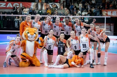 Eczacıbaşı Dynavit evinde galip
