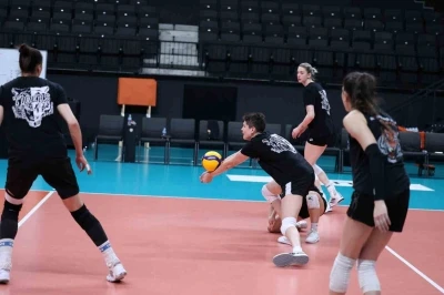 Eczacıbaşı Dynavit, play-off 3-4 etabı ilk ma&ccedil;ına hazır
