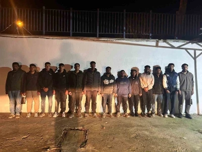 Edirne’de 13 düzensiz göçmen yakalandı
