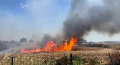 Edirne&rsquo;de buğday tarlasında &ccedil;ıkan yangın s&ouml;nd&uuml;r&uuml;ld&uuml;
