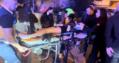 Edirne&rsquo;de devrilen motosikletteki gen&ccedil; kız yaralandı
