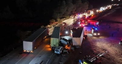 Edirne'de hatalı sollama zincirleme kazaya neden oldu: 1 ölü, 2 yaralı