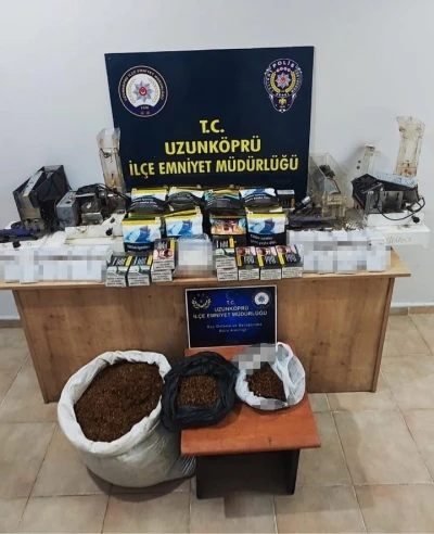 Edirne&rsquo;de ka&ccedil;ak t&uuml;t&uuml;n ve makaron operasyonu
