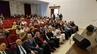 Edirne&rsquo;de koruyucu aile tanıtımı t&uuml;rk&uuml;ler eşliğinde yapıldı
