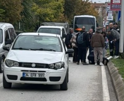 Edirne’de otomobil yaya geçidinde kadına çarptı
