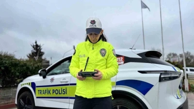 Edirne&rsquo;de trafik denetimleri arttırıldı: Ara&ccedil; kullanırken telefona bakanın ehliyetine el konulacak
