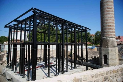 Edirne’de yarım minaresiyle ayakta kalan tarihi mescit restore ediliyor
