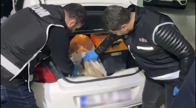 Edirne&rsquo;de yurt dışına ka&ccedil;ırılmak istenen 2 bin yıllık heykel ele ge&ccedil;irildi
